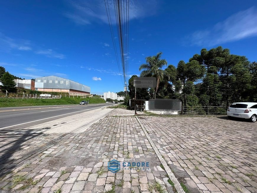 Imóvel comercial com 350m² Frente á BR-116