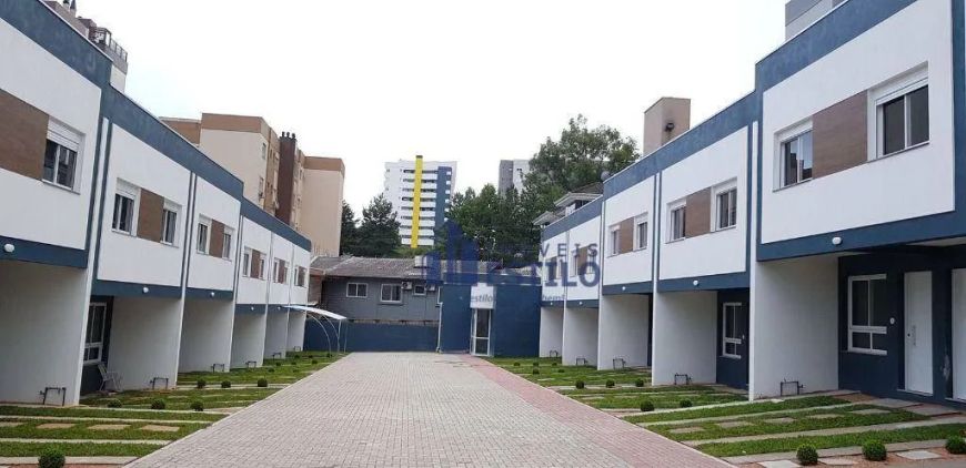 Sobrado com 2 dormitórios à venda, 61 m² por R$ 260.000,00 - Jardim do Shopping - Caxias do Sul/RS