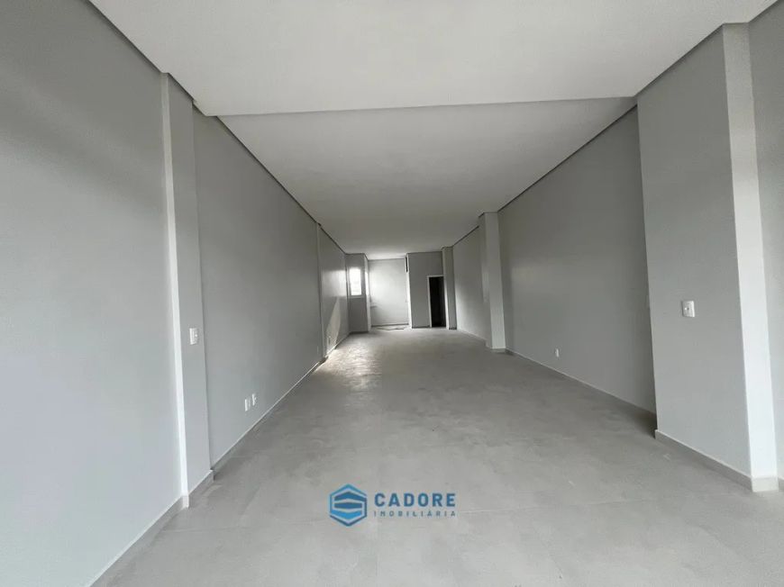 Loja comercial com área útil 62m² bairro Cruzeiro