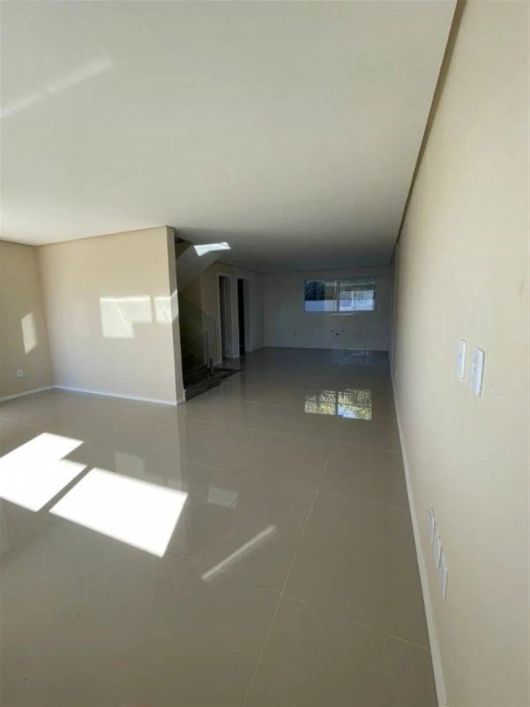 Sobrados novos, prontos para morar no Colina Sorriso com 03 dormitórios (sendo 01 suíte), cozinha in