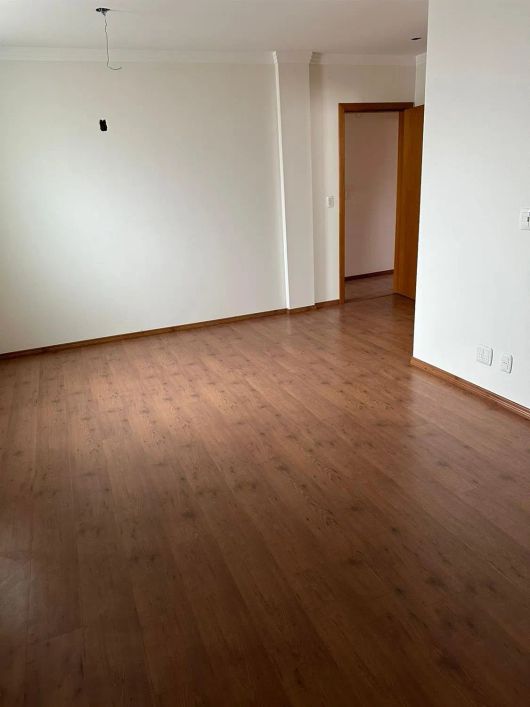 Excelente apartamento em localização privilegiada no Bairro Exposição!! Conta com 03 dormitórios (se