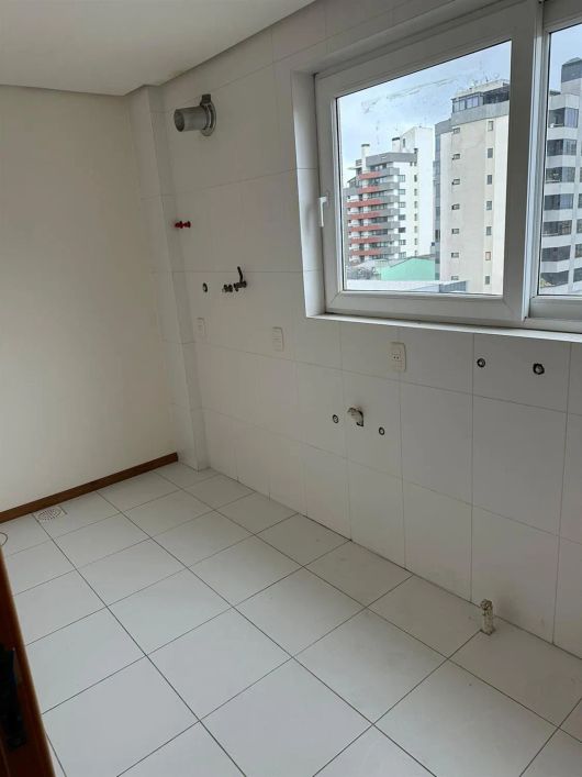 Excelente apartamento em localização privilegiada no Bairro Exposição!! Conta com 03 dormitórios (se