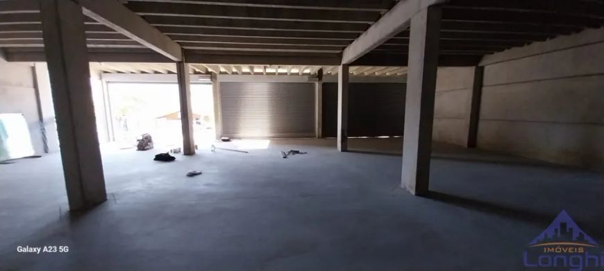 PAVILHÃO COMERCIAL