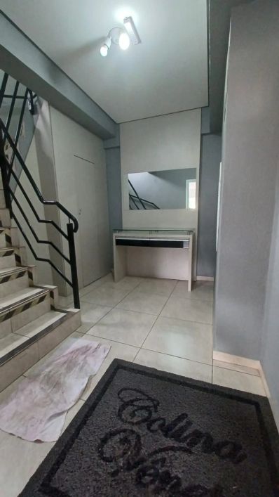 Venda de apartamento semimobiliado em Caxias do Sul, bairro São Luiz