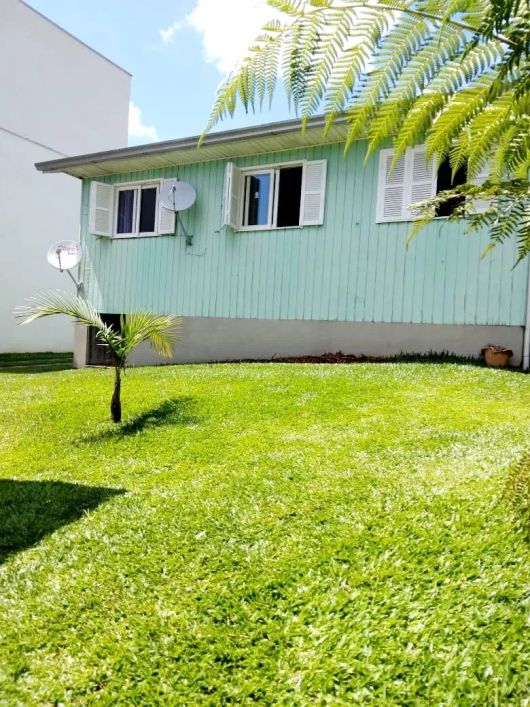 Venda de Casa em Caxias do Sul-RS, bairro Salgado Filho
