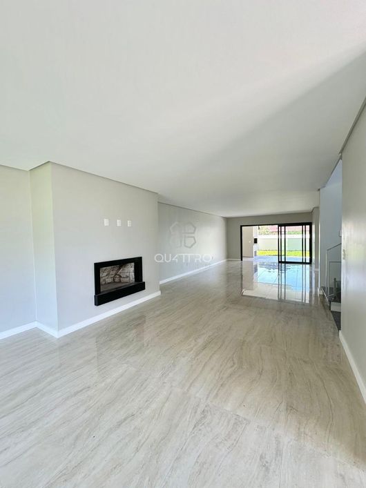 Casa nova e imponente no Colina Sorriso