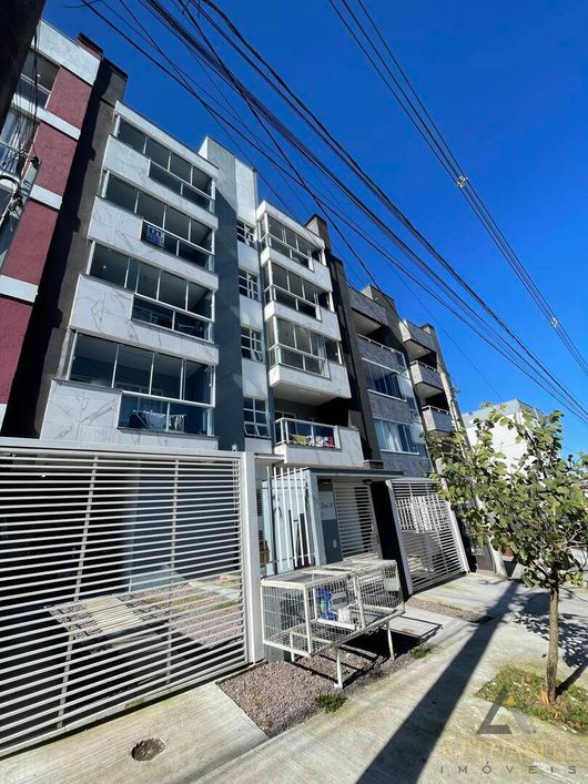 Apartamento semimobiliado - Bairro Desvio Rizzo