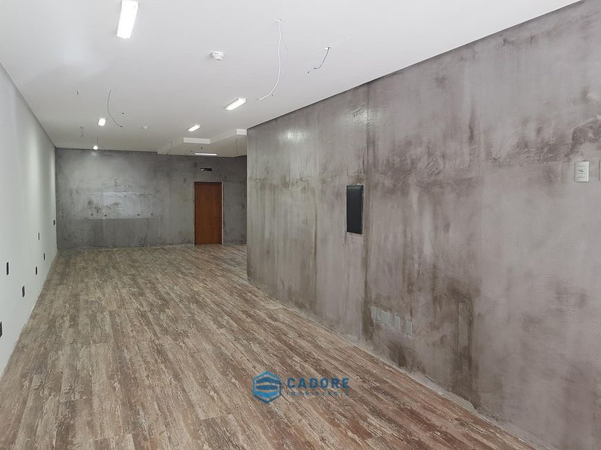 Sala comercial , a venda no Centro