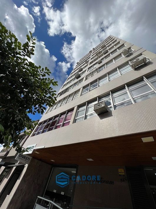 Sala comercial , a venda no Centro