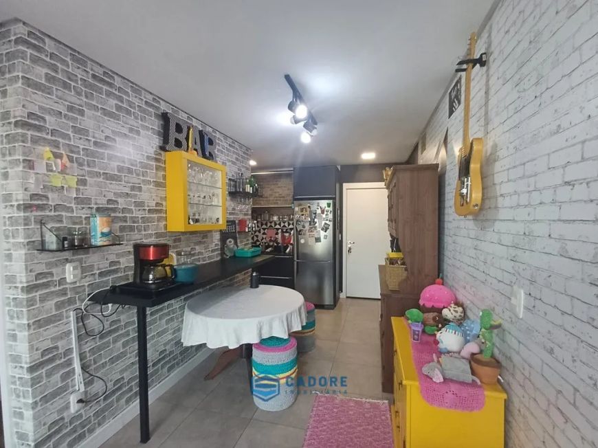 Apartamento com dois dormitórios no Desvio Rizzo