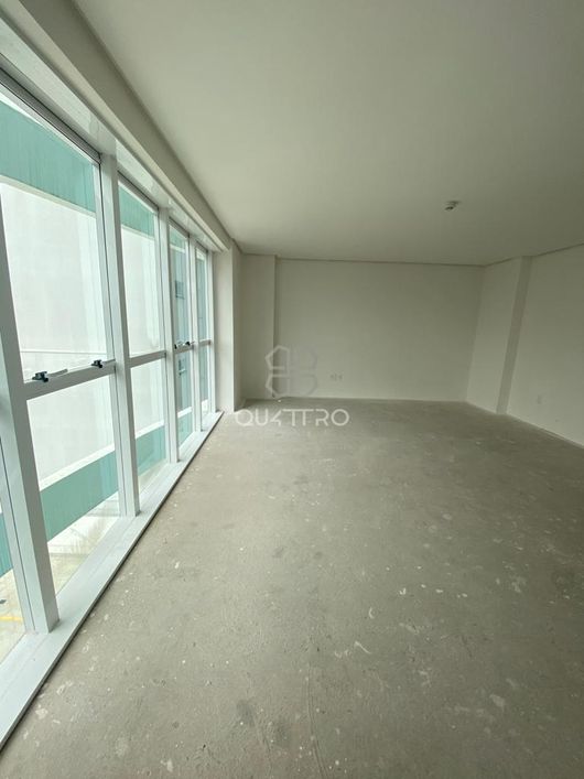 Sala comercial aérea em ótima localização