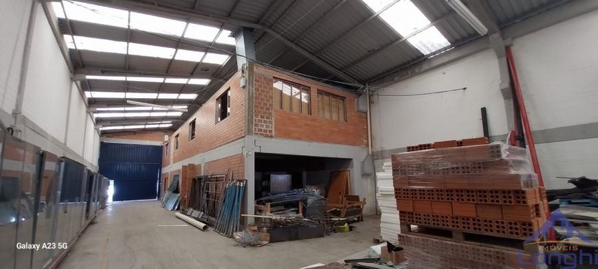 PAVILHÃO COMERCIAL/DEPÓSITO