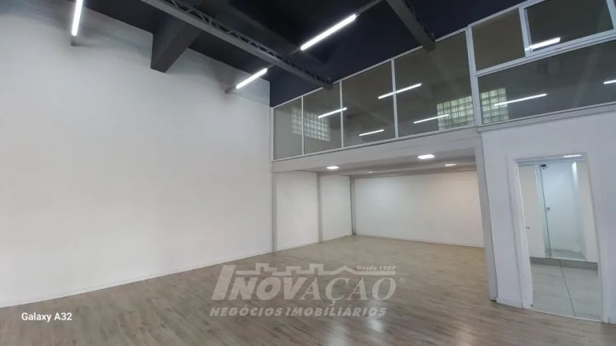 Sala Térrea / Loja comercial São Pelegrino Caxias do Sul