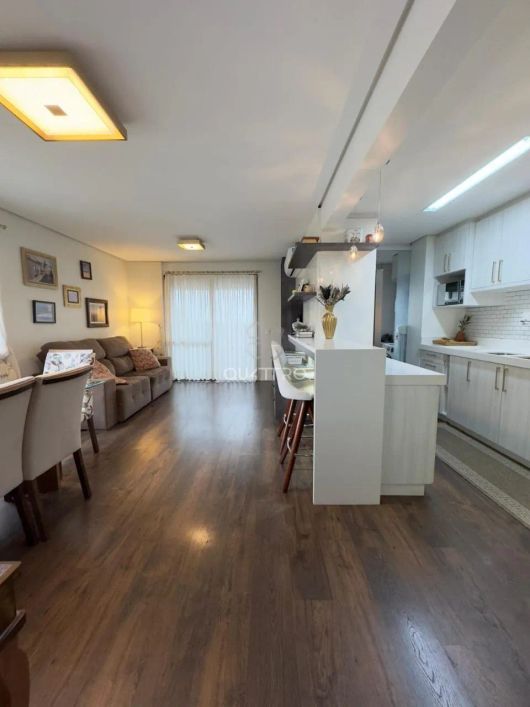 Apartamentos semi-mobiliado, com linda vista