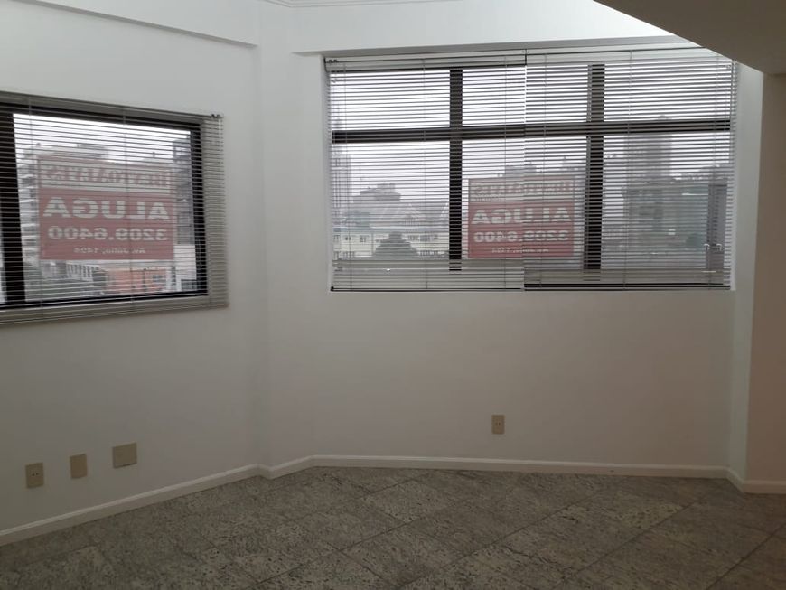 BENTOALVES aluga sala aérea, c/ 127m2, 02 vagas, bairro São Pelegrino - Caxias do Sul - RS