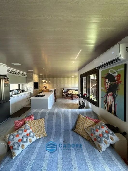 Cobertura duplex com quatro dormitórios no Pio X