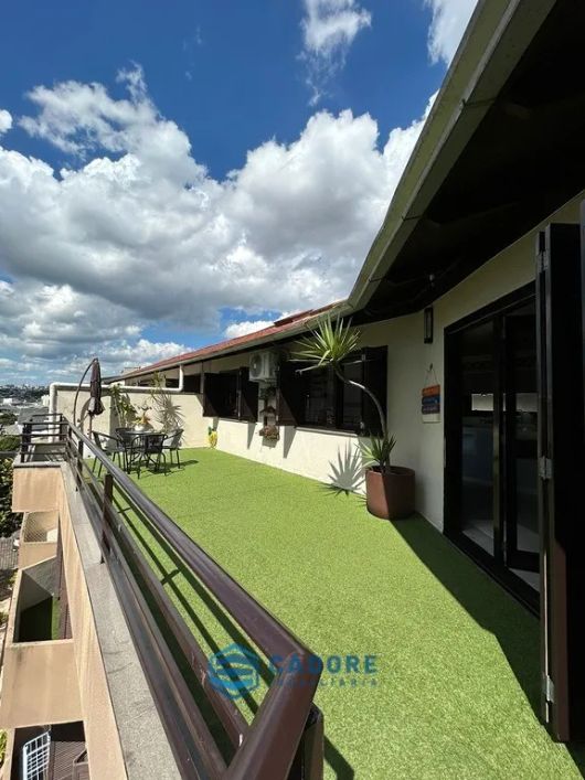Cobertura duplex com quatro dormitórios no Pio X