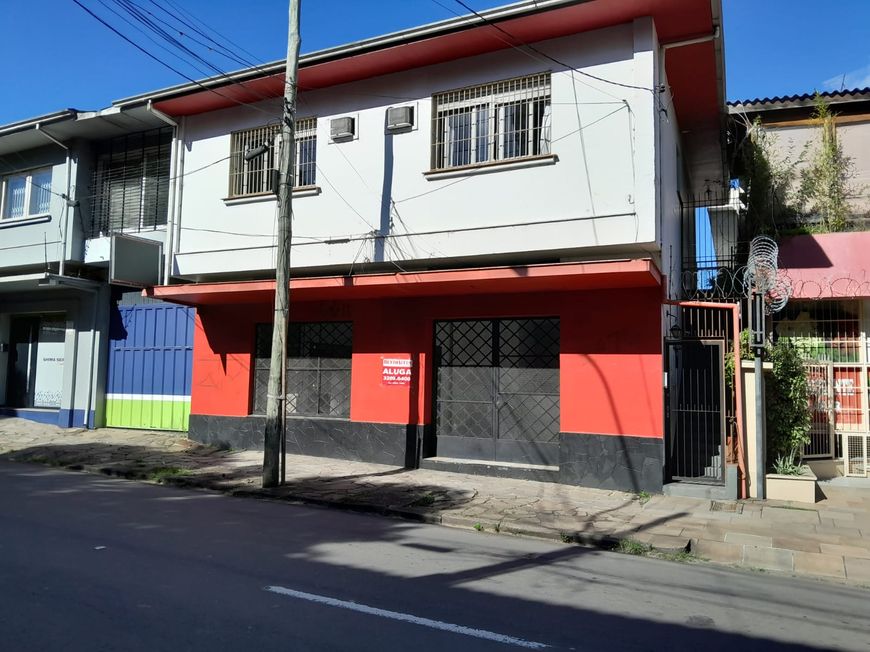 BENTOALVES aluga loja térrea mobiliada, próxima Previdência Social, Pio X - Caxias do Sul - RS