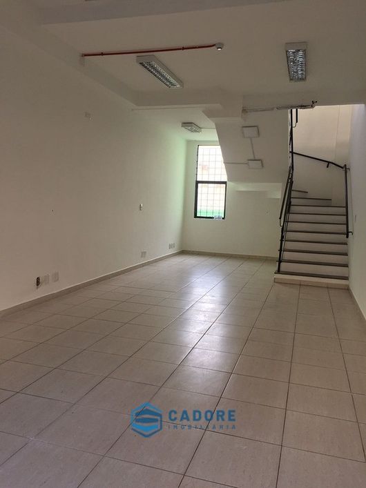 Sala Térrea, para locação no Centro
