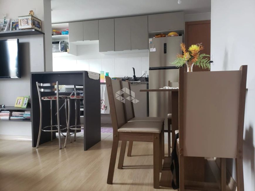 Apartamento no bairro São Virgilio com 2 2dormitórios e 1 vaga de estacionaento