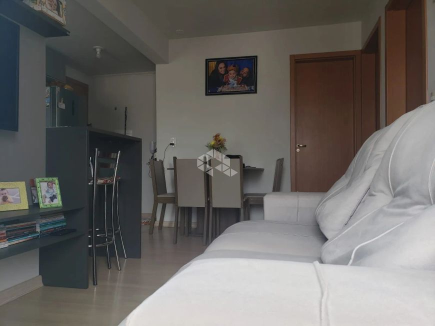 Apartamento no bairro São Virgilio com 2 2dormitórios e 1 vaga de estacionaento
