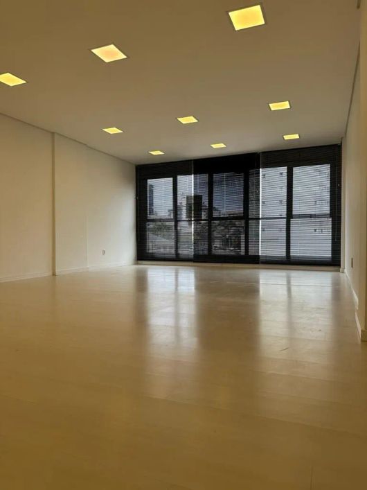 Excelente Sala Comercial Aérea no B. São Leopoldo! Uma boa oportunidade de você investir ou administ