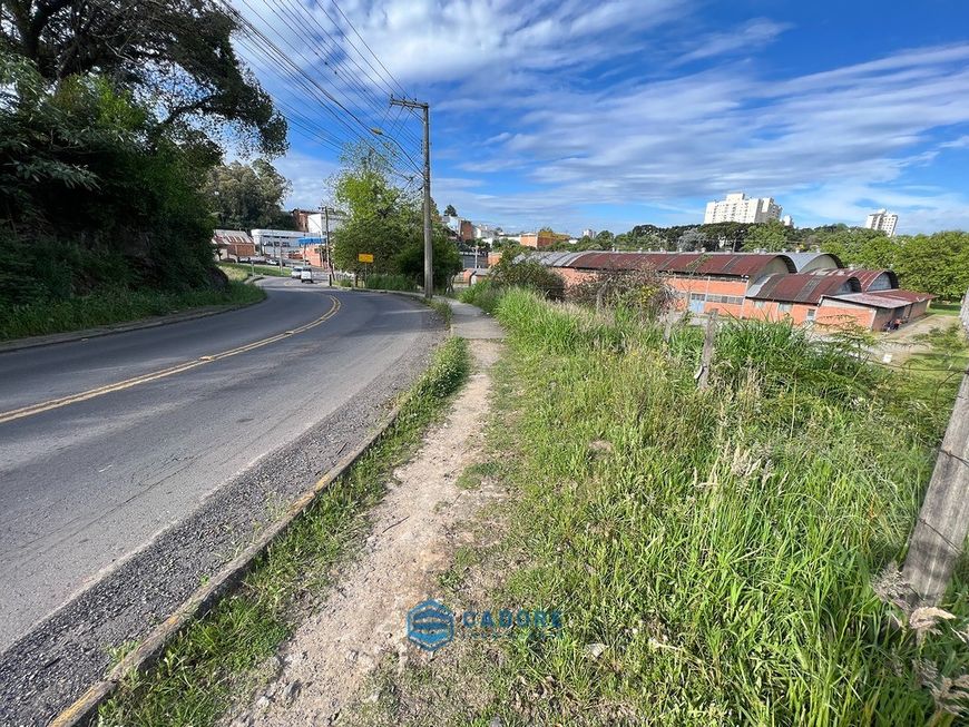 Próximo ao enxutão terreno com 1.227 m²