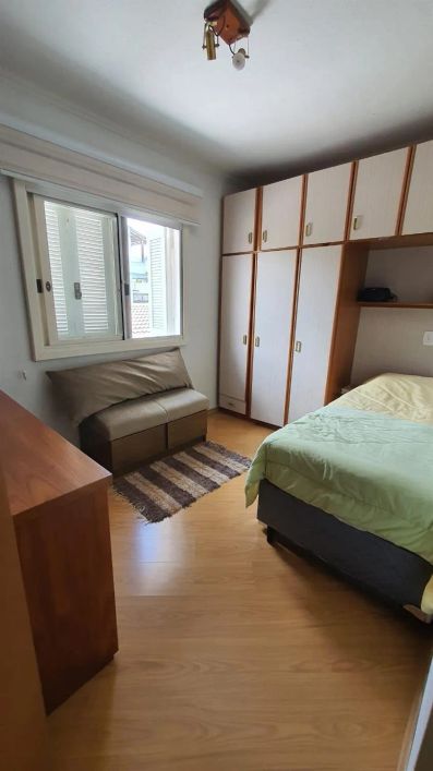 Excelente sobrado Triplex no Bairro Santa Lúcia! Com 02 suítes, sala para 02 ambientes, sacada, cozi