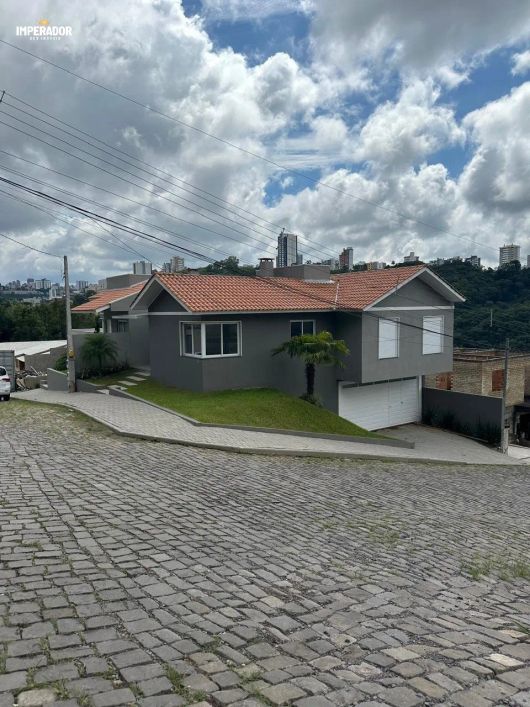 Casa de esquina Salgado Filho