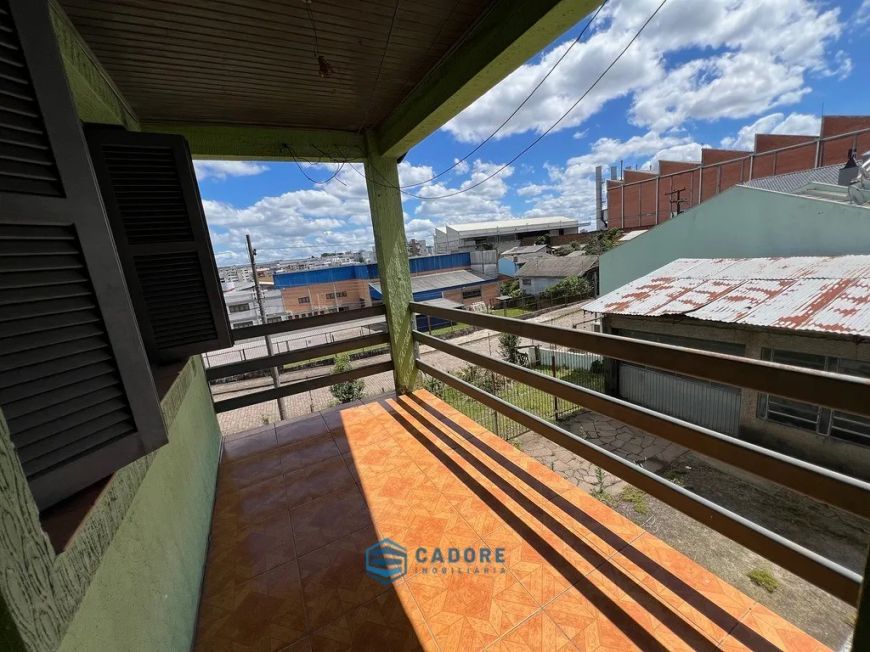 Casa alvenaria dois pav com 295m² próximo a RANDON