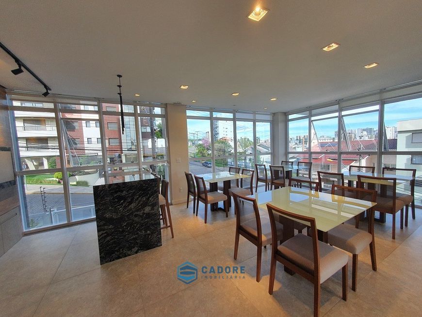 Cobertura três dormitórios suites, bairro Centro