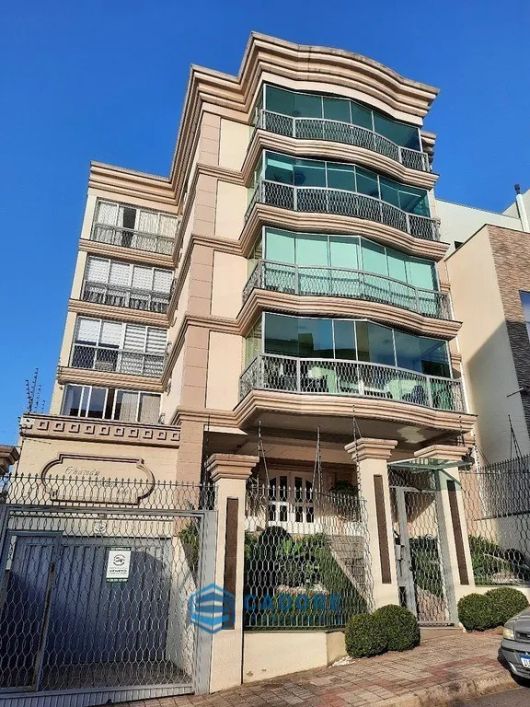 APARTAMENTO TRÊS DORMITÓRIOS BAIRRO SANVITTO