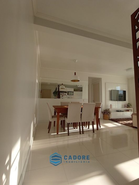 Apartamento com dois dormitórios no De Lazzer