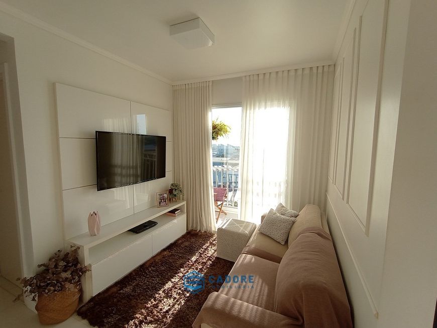 Apartamento com dois dormitórios no De Lazzer