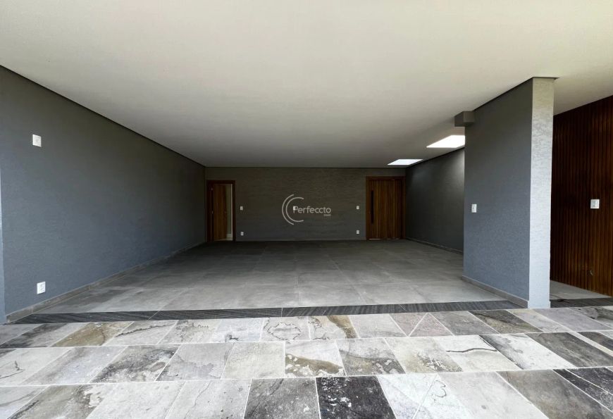 Casa no Colina Sorriso! São 195,64m² privativos &amp;amp;#10004;3 suítes &amp;amp;#10004;Lavabo &amp;amp;#10004;