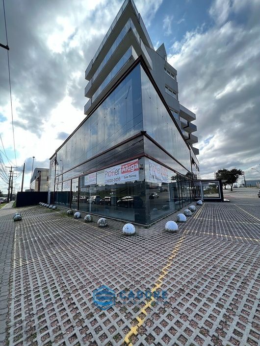 Loja comercial Frente Shopping Iguatemi e RS122,