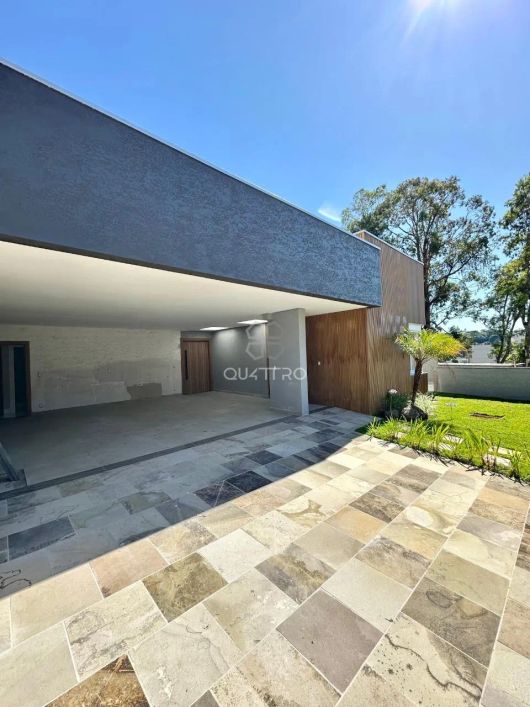 Casa térrea, NOVA e moderna no Colina Sorriso