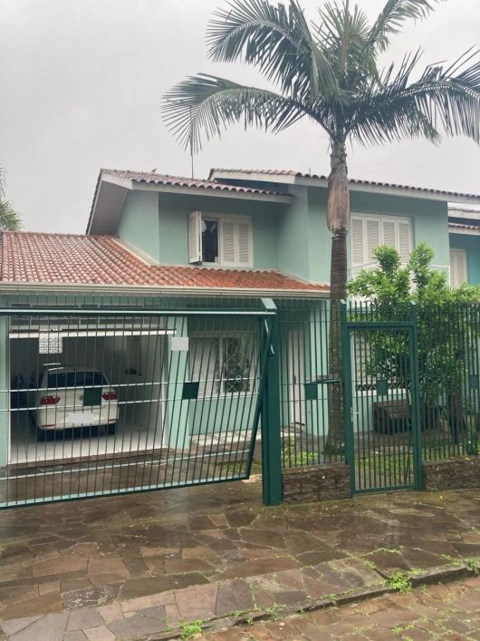 Venda de Sobrado em Caxias do Sul-RS, bairro Altos do Seminário