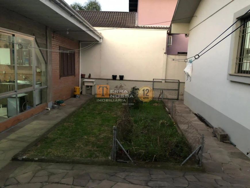 Casa 04 dormitórios no São Leopoldo em Caxias do Sul - RS