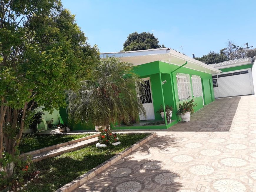 Casa para venda com 161 metros quadrados com 4 quartos