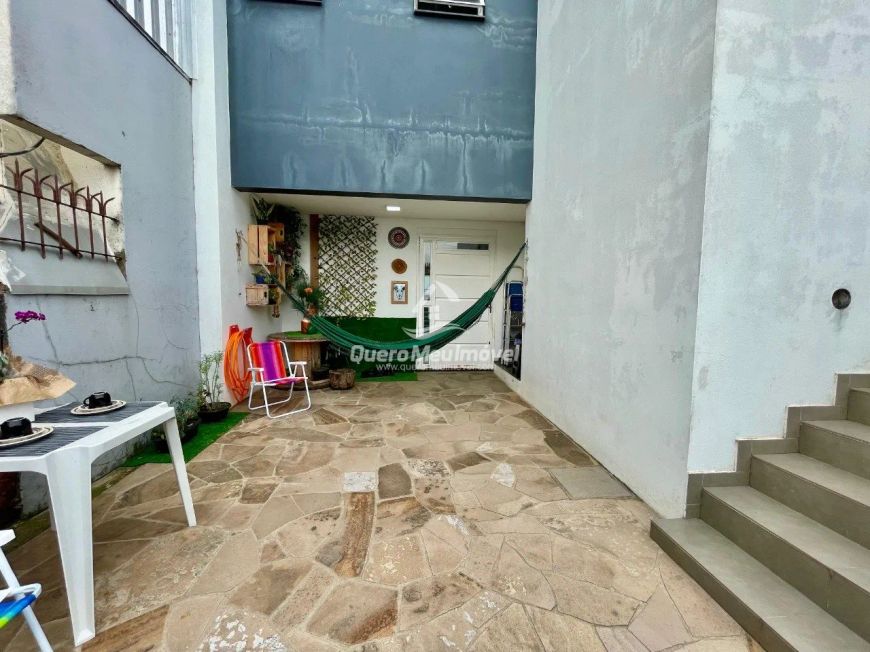 Casa à venda no bairro Desvio Rizzo