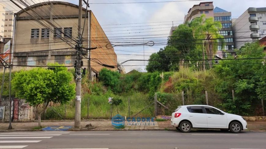 Terreno a venda no Centro CXS com área de 744m²