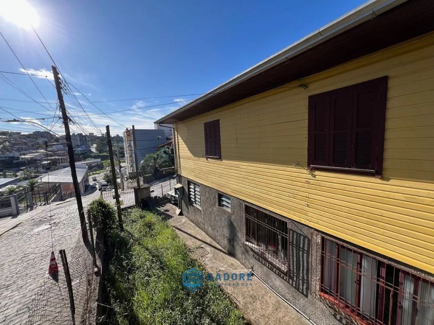 Terreno de esquina a venda no bairro Panazzolo