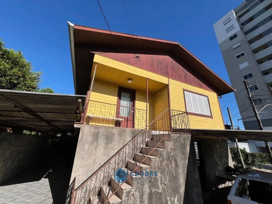 Terreno de esquina a venda no bairro Panazzolo