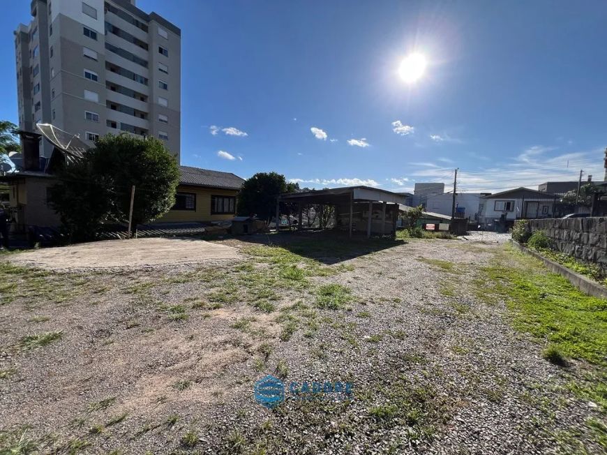 Terreno de esquina a venda no bairro Panazzolo