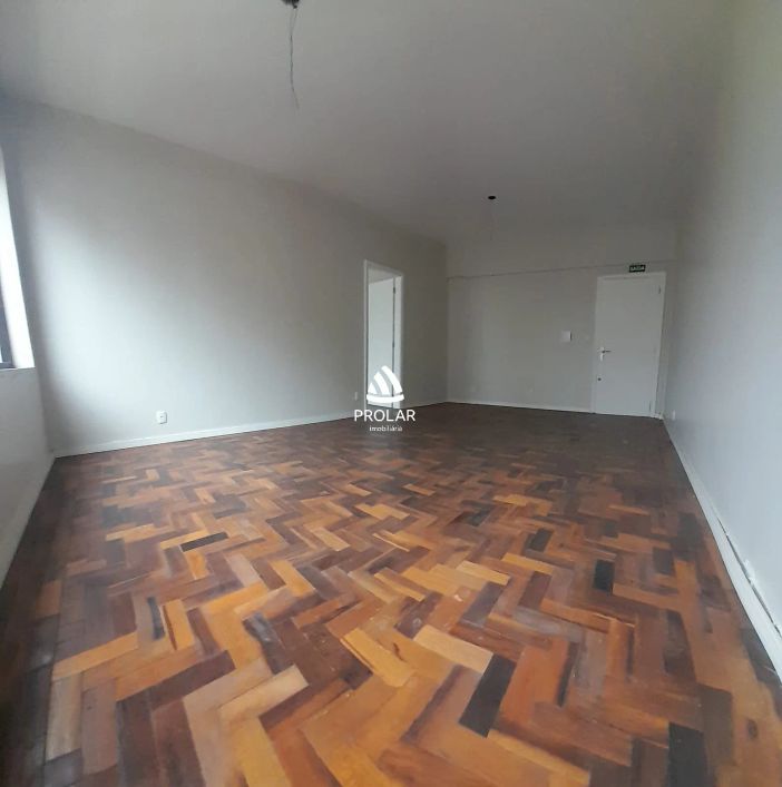 Sala aérea com 49,98m² central