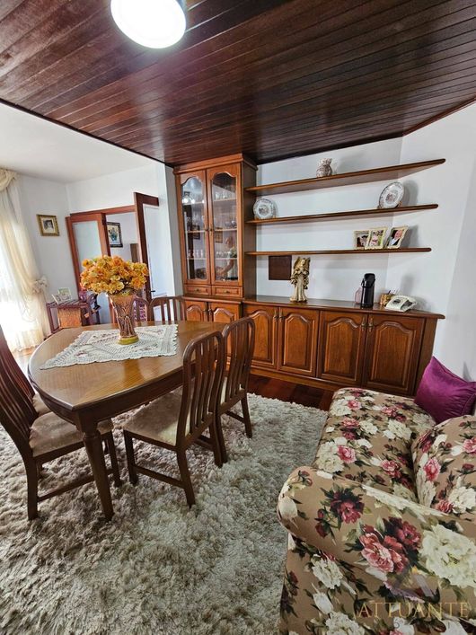 Casa mobiliada - 3 andares - próximo ao shopping Villagio