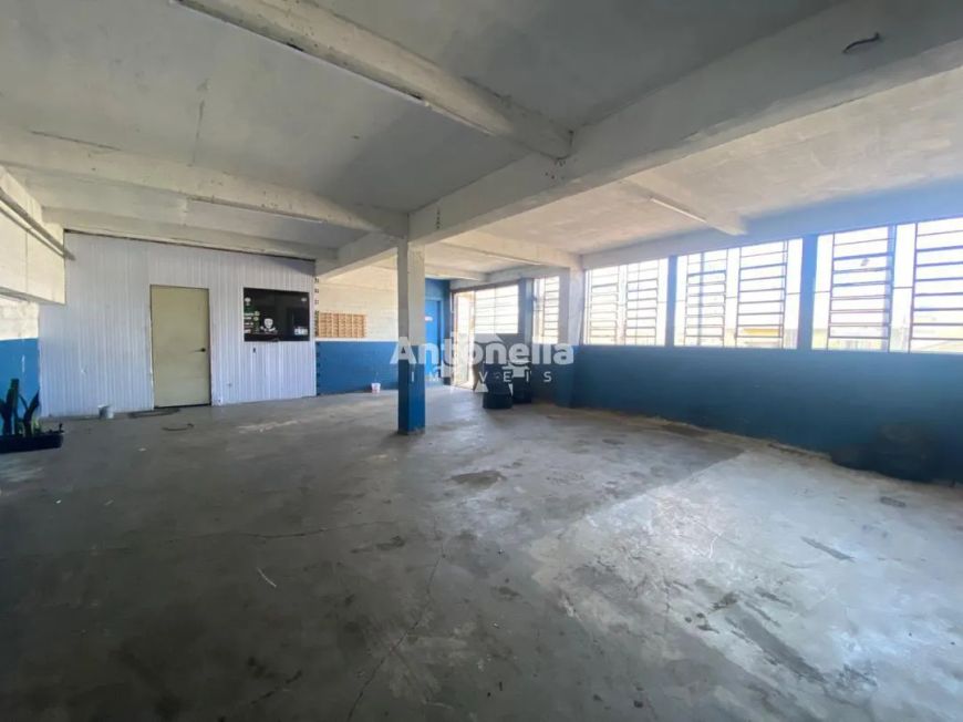 Pavilhão com 2 Dormitorio(s) localizado(a) no bairro Santa Fé em Caxias do Sul / Ref.:6350