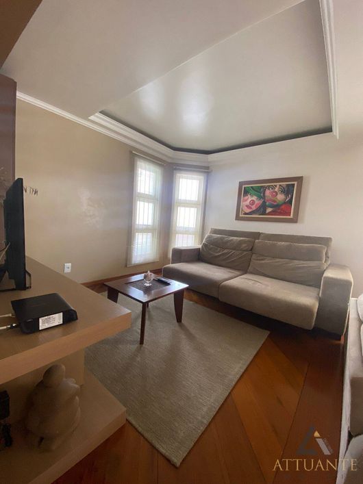 Ampla casa - Bairro Santa Corona