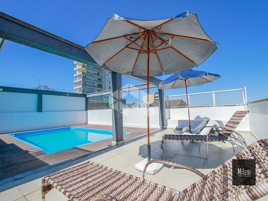 Casa com 5 dormitórios, no Cinquentenário